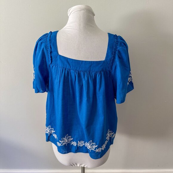 Draper James Maren Top in Embroidered Floral - Picture 5 of 10